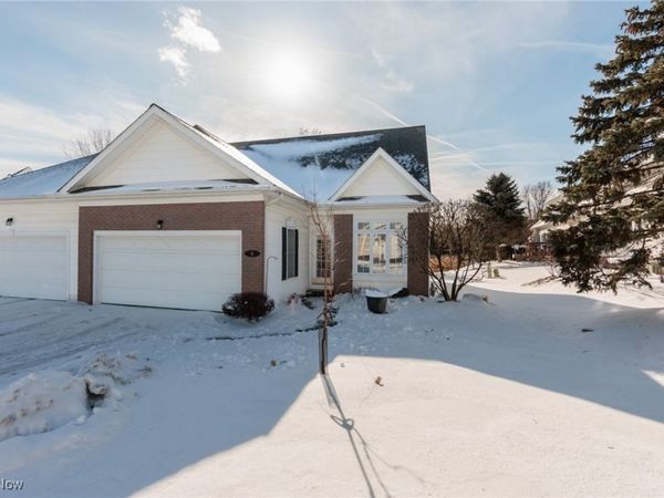 6 Preserve Drive, Willoughby, OH 44094
