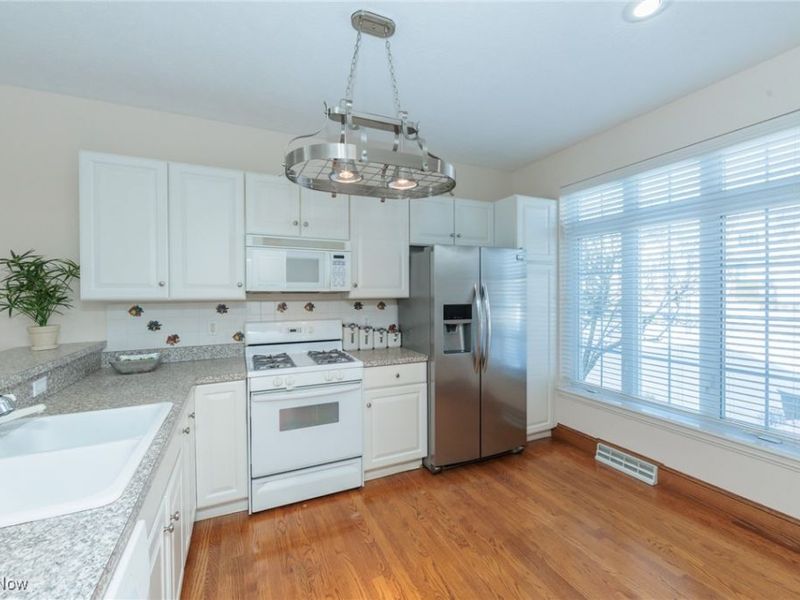 6 Preserve Drive, Willoughby, OH 44094 Photo 3