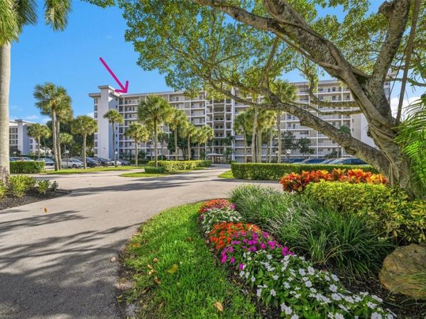 3050 N Palm Aire Dr, Unit 909, Pompano Beach, FL 33069