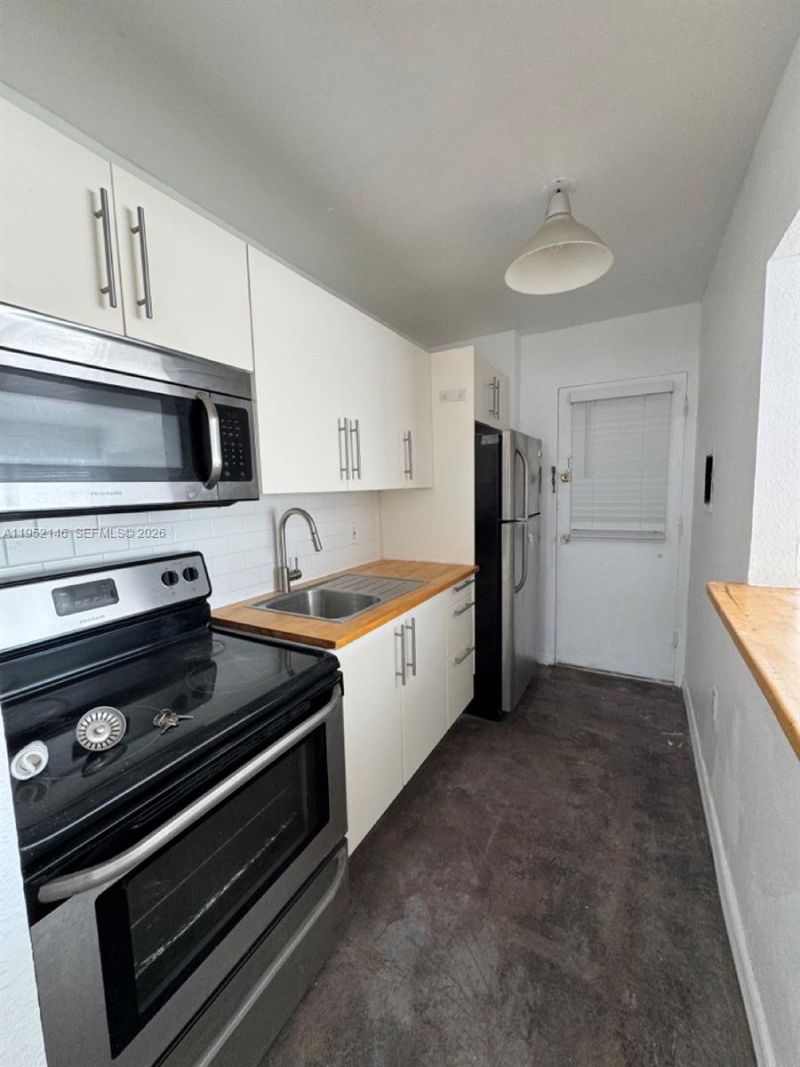 7904 West Dr, Unit 101, North Bay Village, FL 33141 Photo