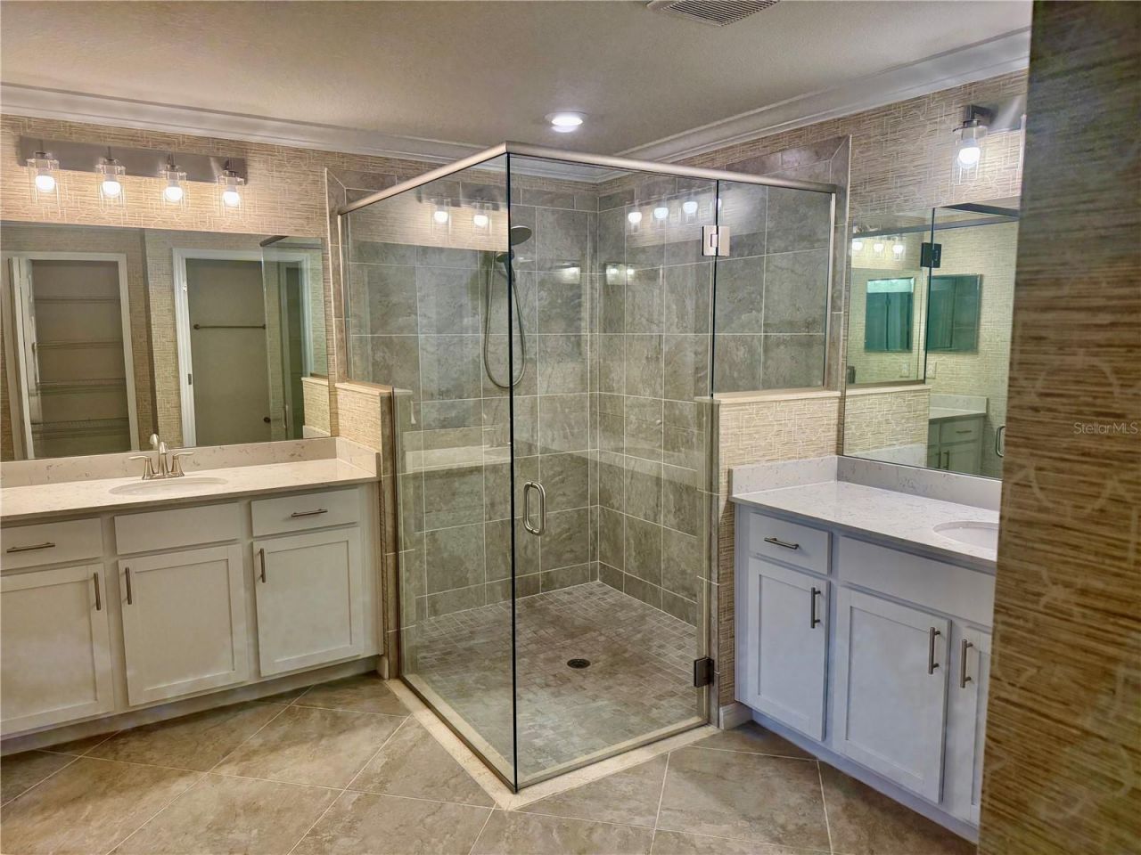 907 Tidewater Shores Loop, Unit 411, Bradenton, FL 34208 Photo