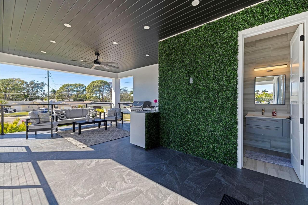 6062 Bayou Grande Boulevard Ne, Saint Petersburg, FL 33703 Photo