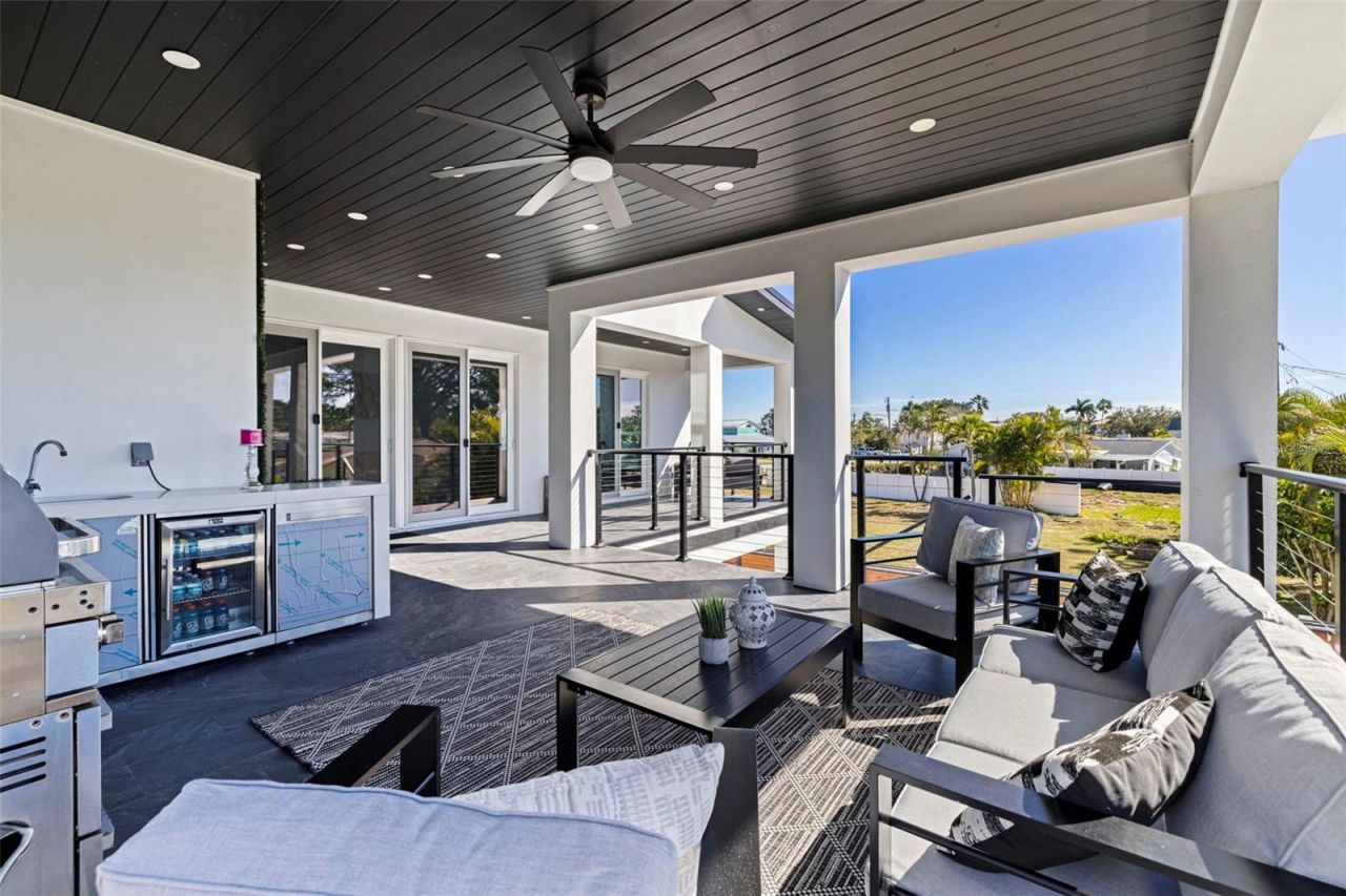 6062 Bayou Grande Boulevard Ne, Saint Petersburg, FL 33703 Photo