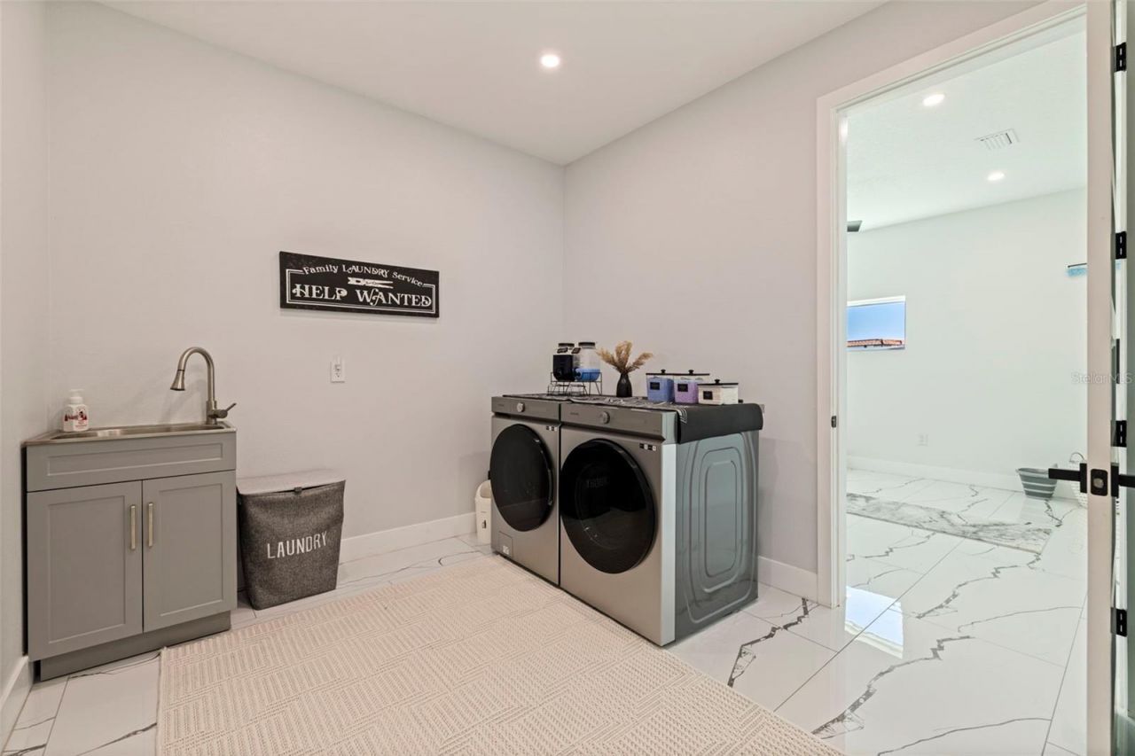 6062 Bayou Grande Boulevard Ne, Saint Petersburg, FL 33703 Photo