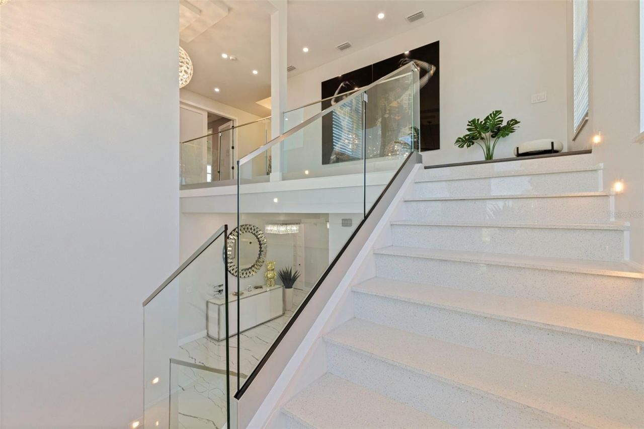 6062 Bayou Grande Boulevard Ne, Saint Petersburg, FL 33703 Photo