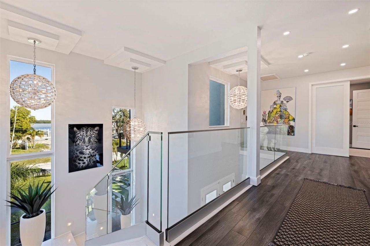 6062 Bayou Grande Boulevard Ne, Saint Petersburg, FL 33703 Photo