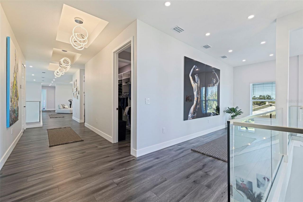 6062 Bayou Grande Boulevard Ne, Saint Petersburg, FL 33703 Photo