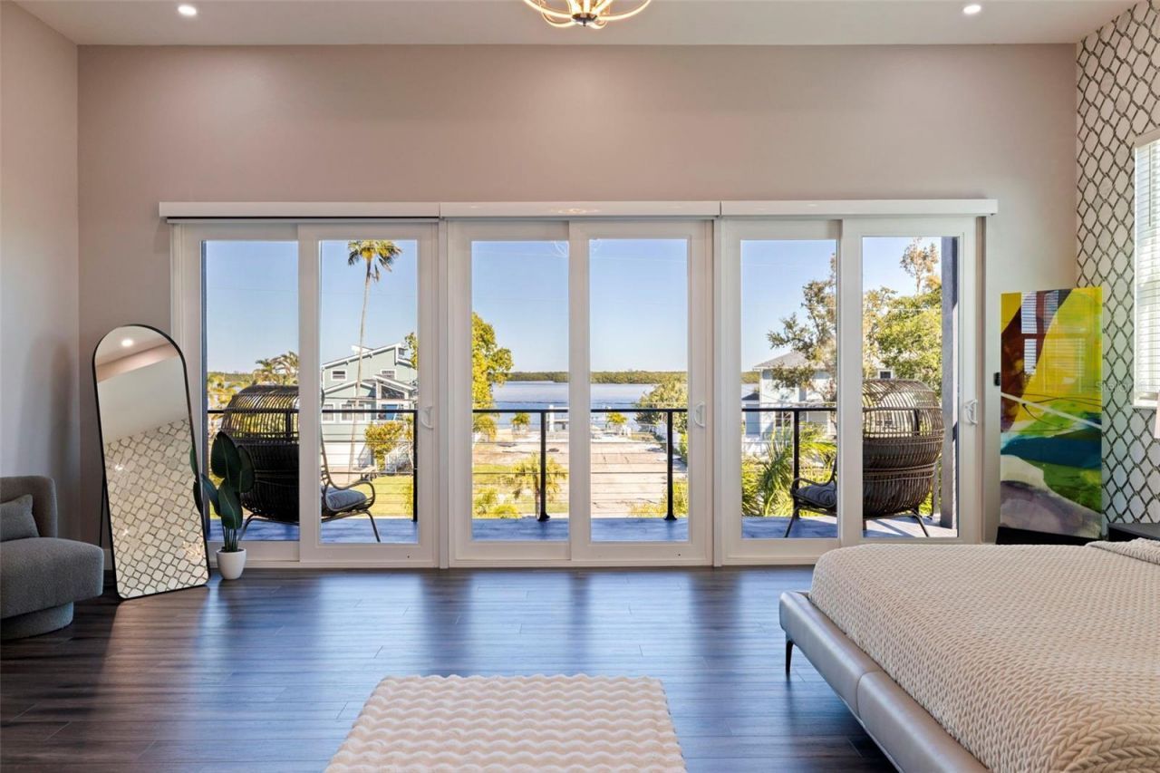 6062 Bayou Grande Boulevard Ne, Saint Petersburg, FL 33703 Photo