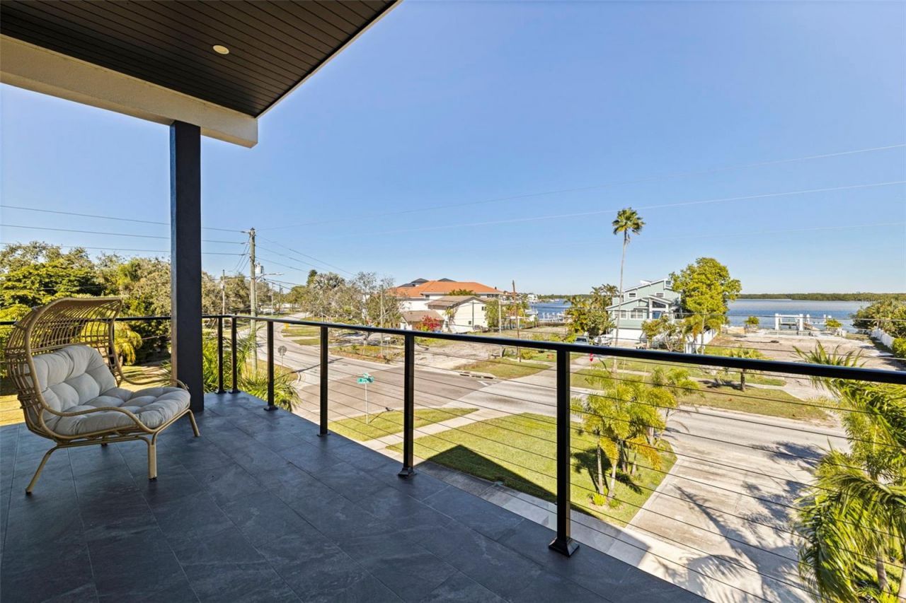 6062 Bayou Grande Boulevard Ne, Saint Petersburg, FL 33703 Photo