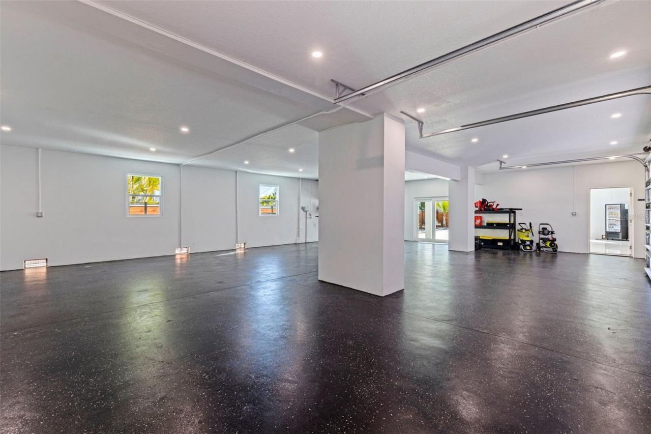 6062 Bayou Grande Boulevard Ne, Saint Petersburg, FL 33703 Photo