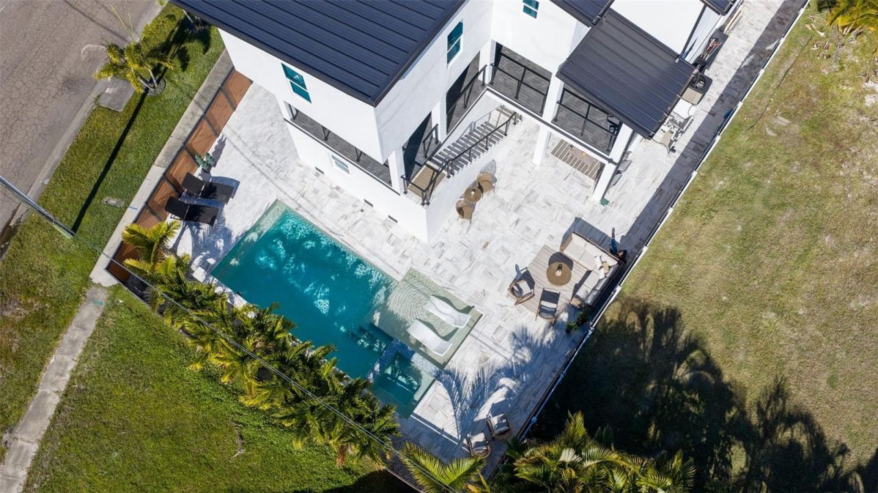 6062 Bayou Grande Boulevard Ne, Saint Petersburg, FL 33703 Photo