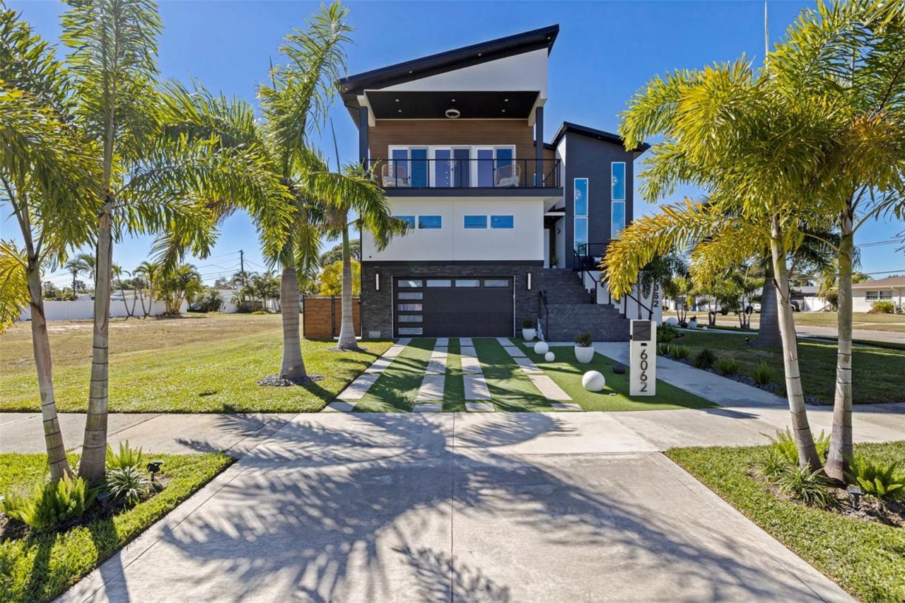 6062 Bayou Grande Boulevard Ne, Saint Petersburg, FL 33703 Photo