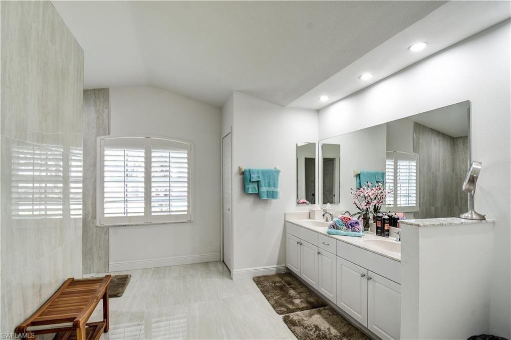 2201 SE 17th Pl, Cape Coral, FL 33990 Photo