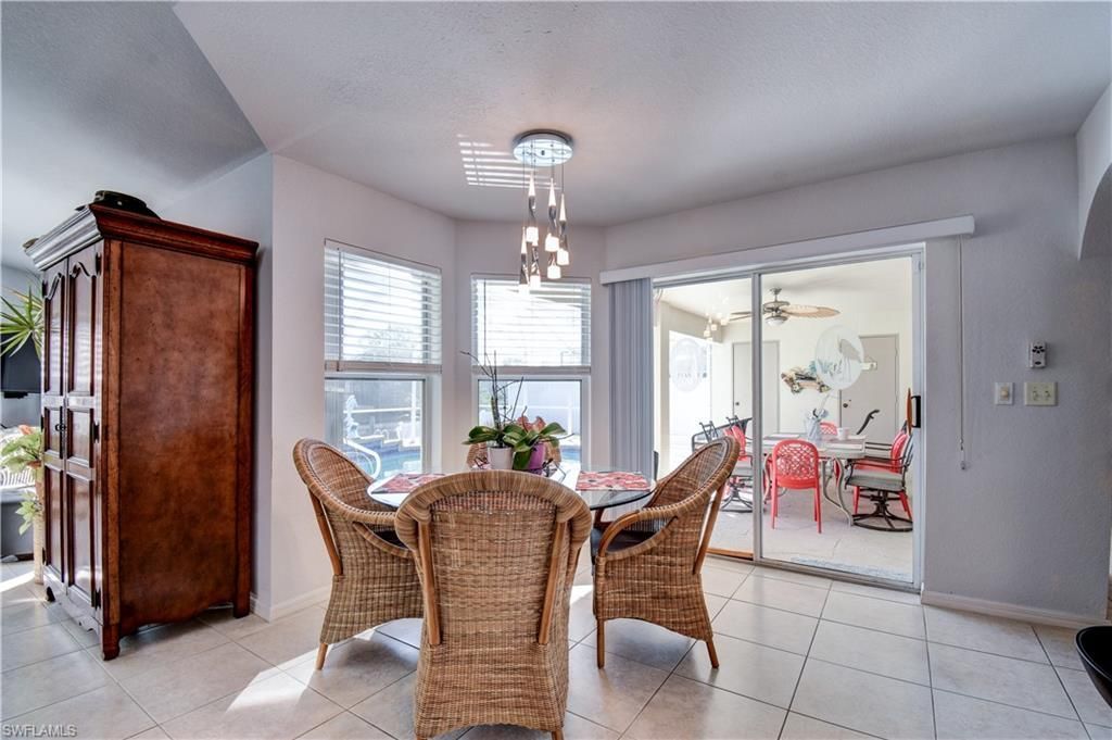 2201 SE 17th Pl, Cape Coral, FL 33990 Photo