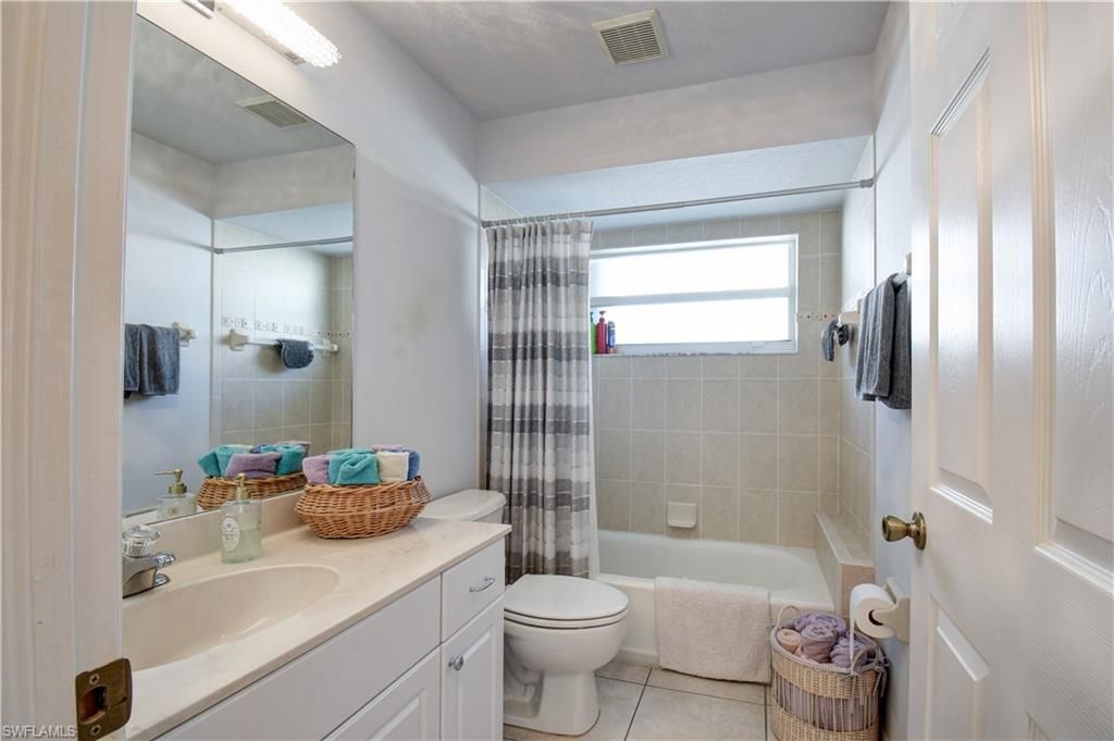 2201 SE 17th Pl, Cape Coral, FL 33990 Photo