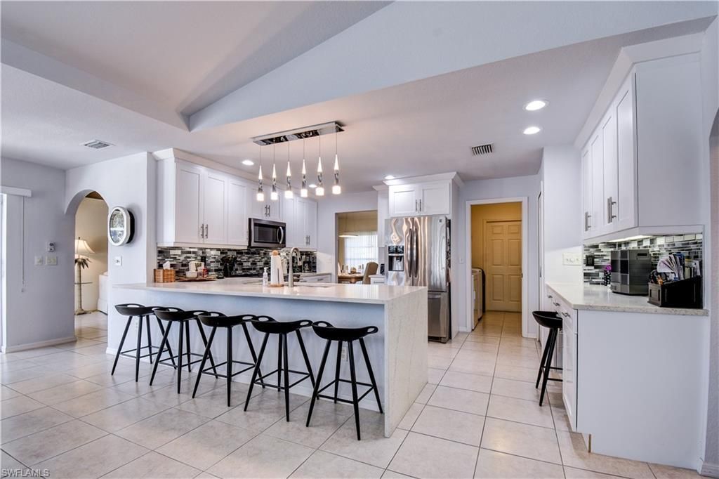 2201 SE 17th Pl, Cape Coral, FL 33990 Photo