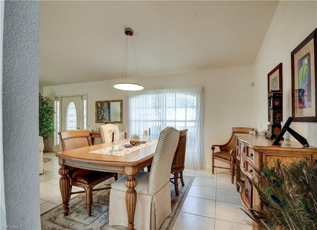 2201 SE 17th Pl, Cape Coral, FL 33990 Photo