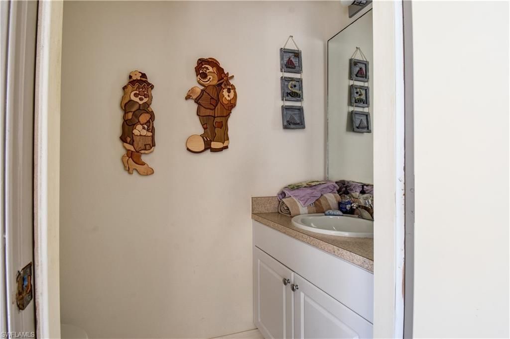 2201 SE 17th Pl, Cape Coral, FL 33990 Photo