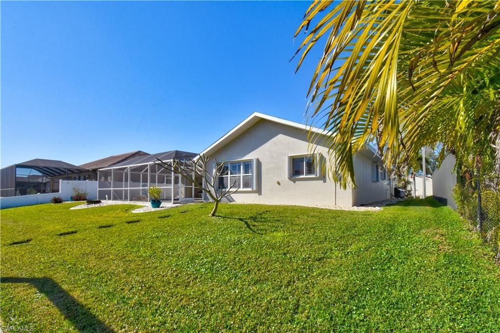 2201 SE 17th Pl, Cape Coral, FL 33990 Photo