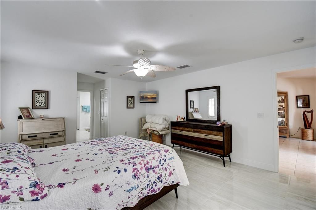 2201 SE 17th Pl, Cape Coral, FL 33990 Photo