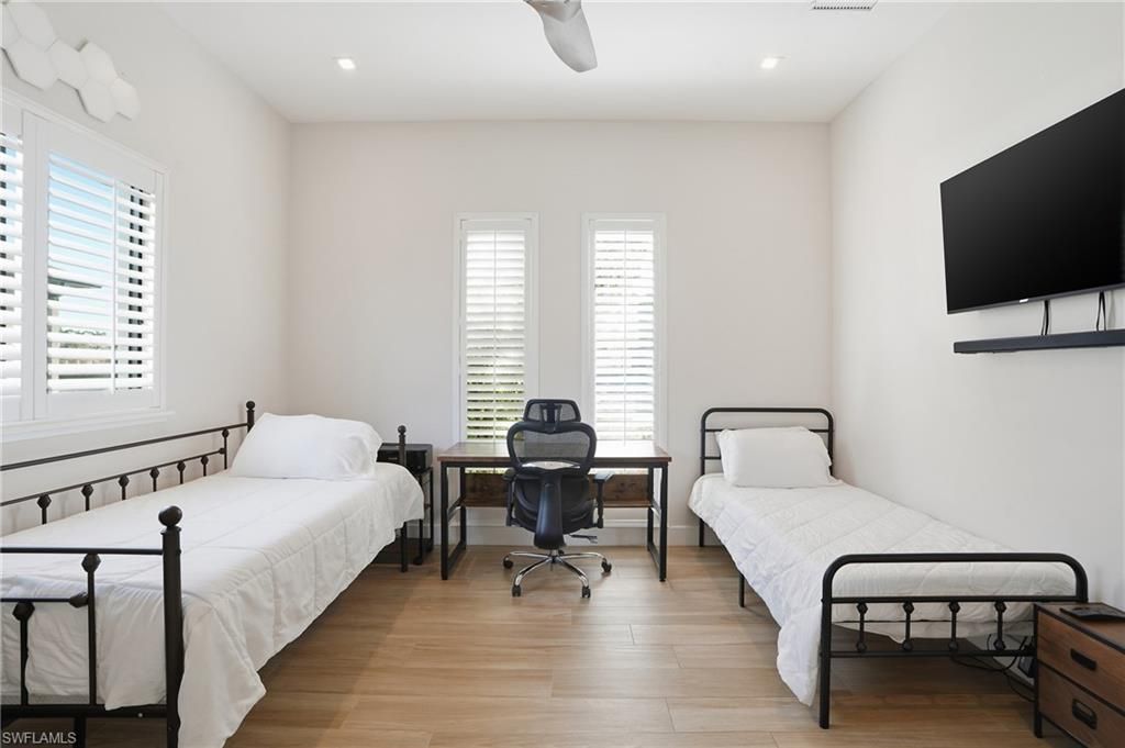 1815 Cape Coral Pkwy W, Cape Coral, FL 33914 Photo