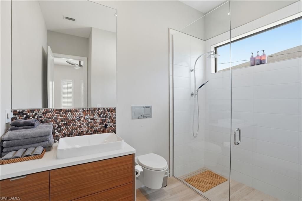 1815 Cape Coral Pkwy W, Cape Coral, FL 33914 Photo