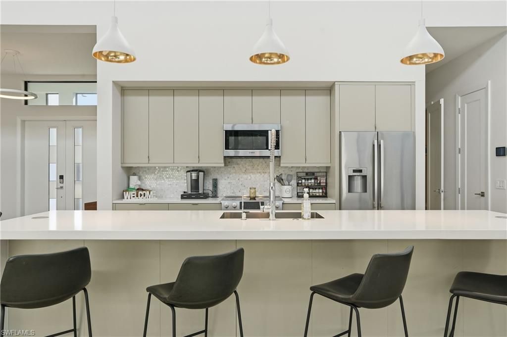 1815 Cape Coral Pkwy W, Cape Coral, FL 33914 Photo