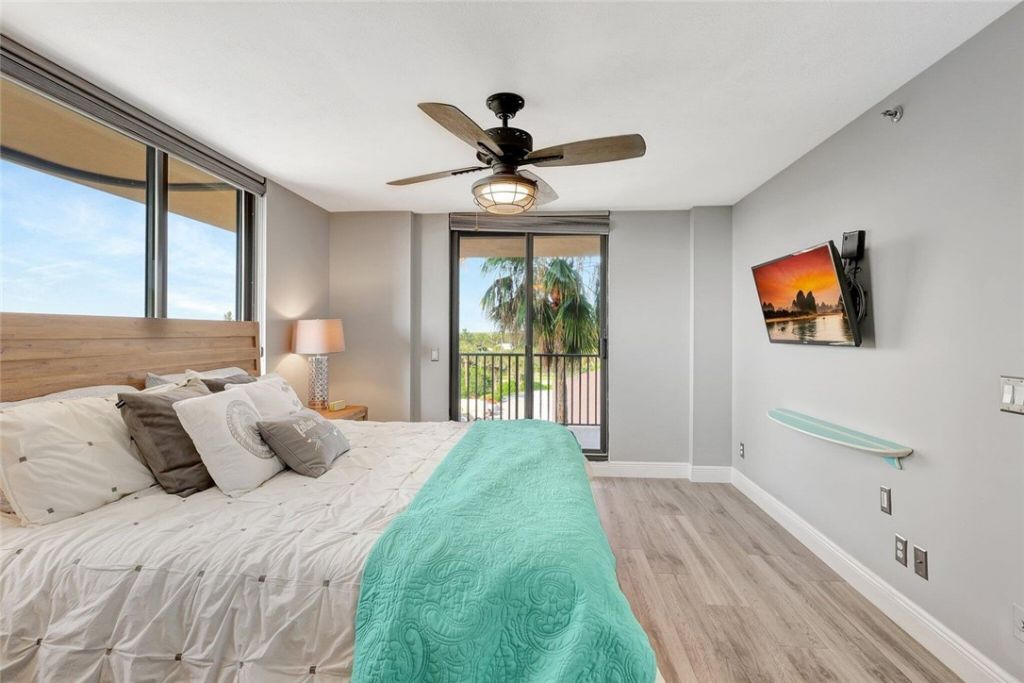 4000 N Highway A1a, Unit 402, Hutchinson Island, FL 34949 Photo