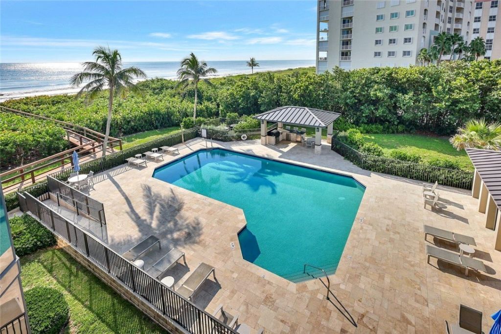 4000 N Highway A1a, Unit 402, Hutchinson Island, FL 34949 Photo