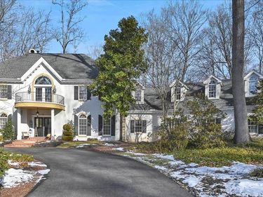 295 DOGWOOD DRIVE, ELIZABETHTOWN, PA 17022