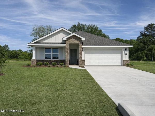 104 Dewberry Drive, Lucedale, MS 39452