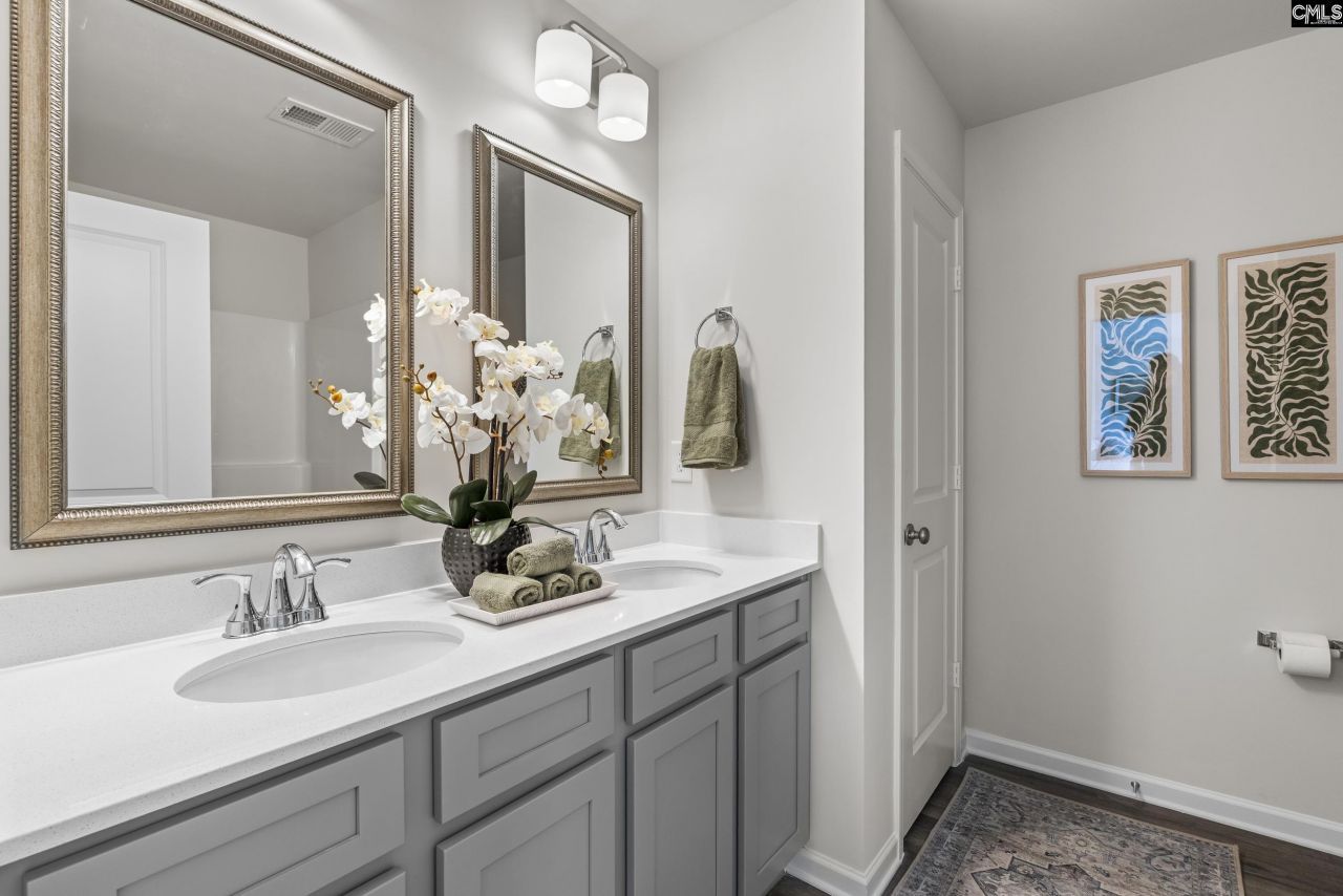 1318 Crosshill Court  Photo 18