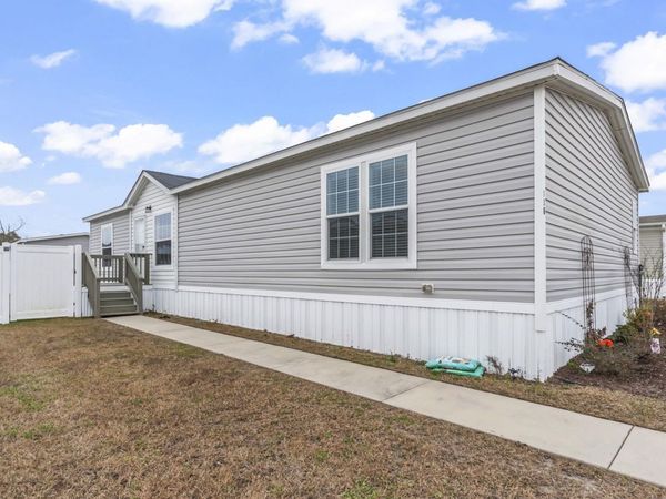 136 Shetland Woods Dr., Myrtle Beach, SC 29577