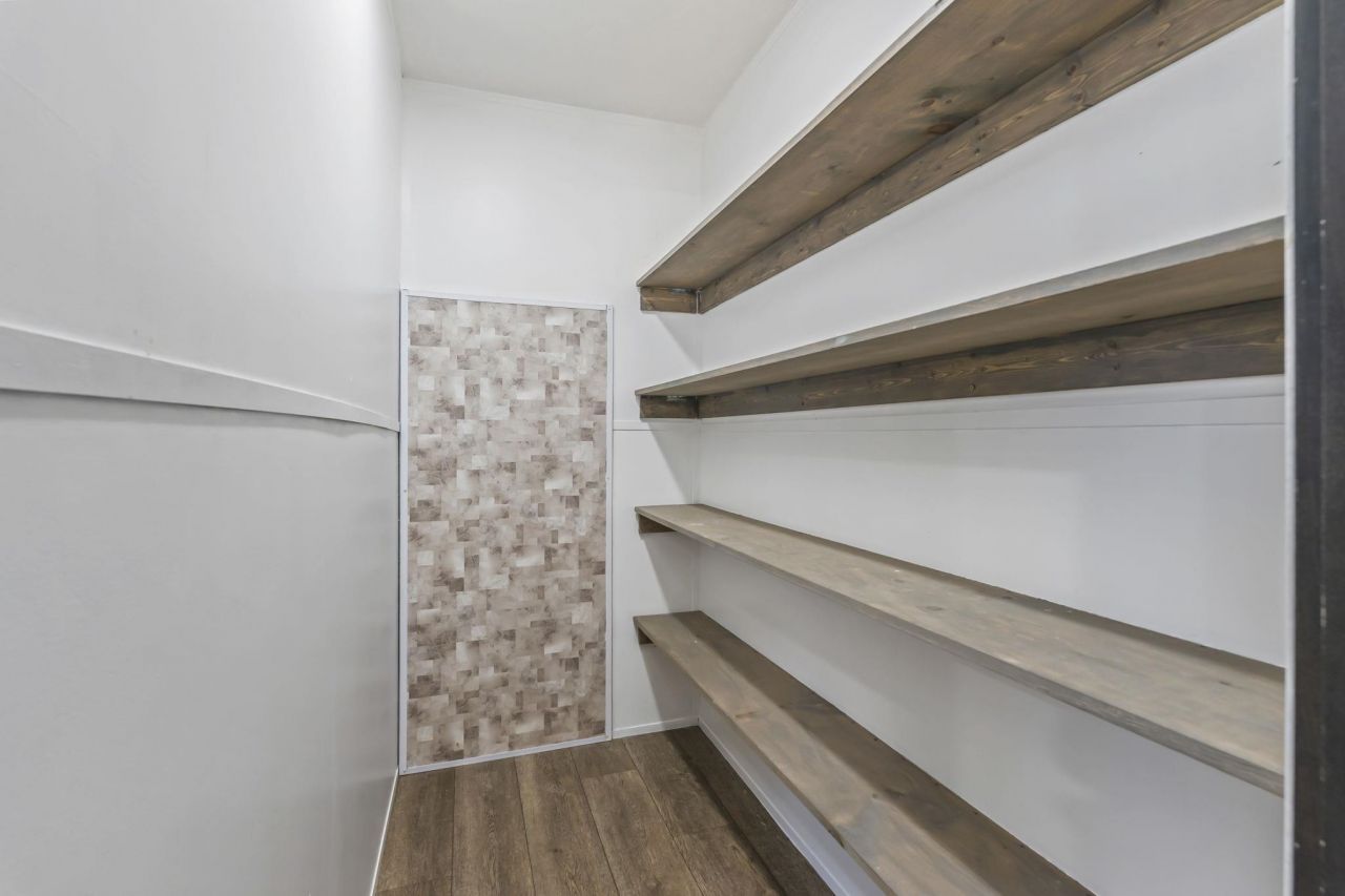 136 Shetland Woods Dr. Photo 12