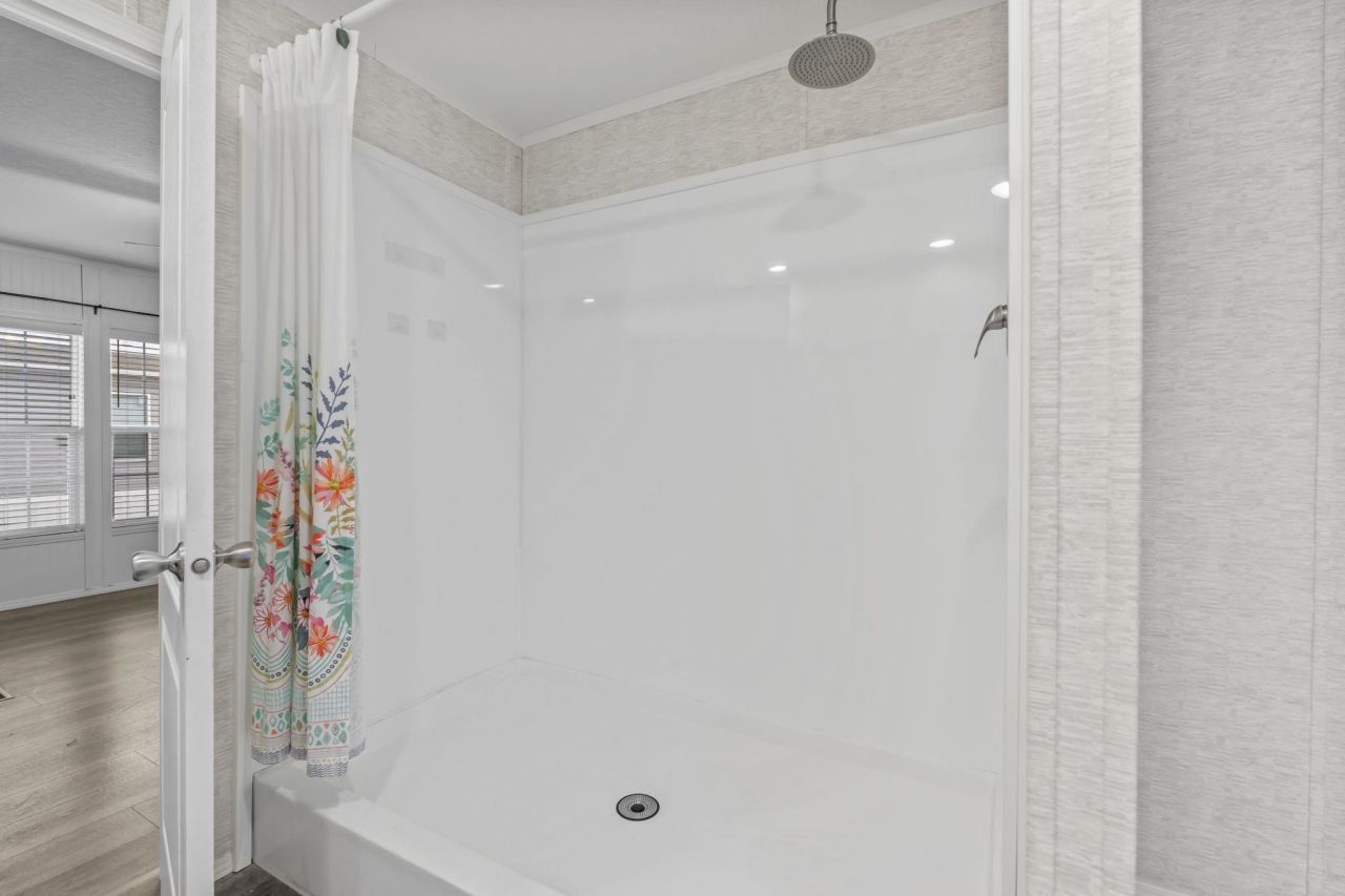 136 Shetland Woods Dr. Photo 22