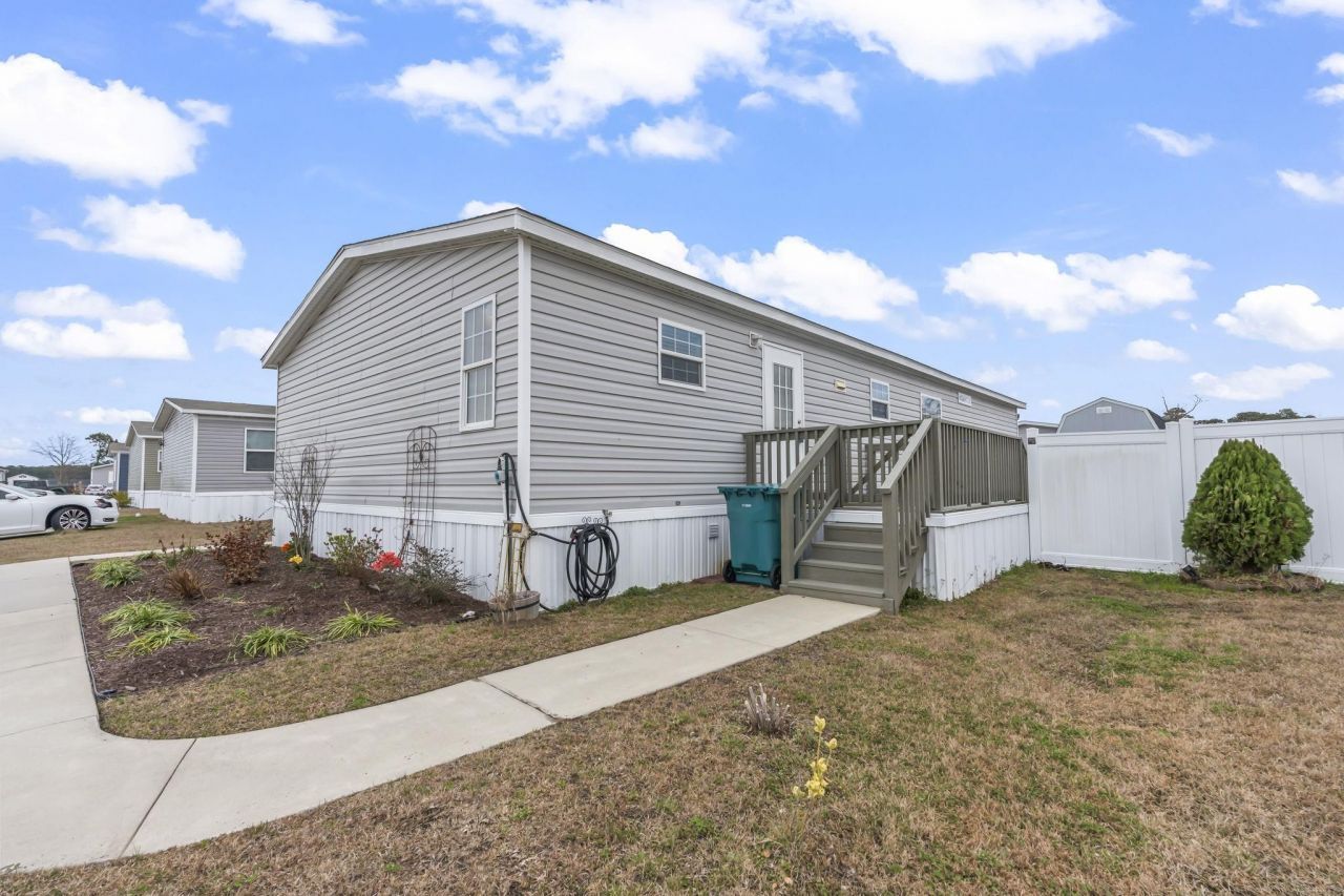 136 Shetland Woods Dr. Photo 28