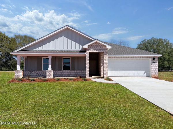 106 Dewberry Drive, Lucedale, MS 39452