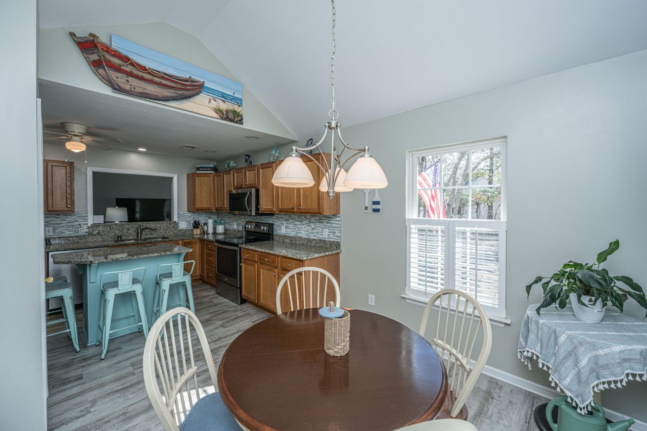 1932 High Meadow Street Photo 7