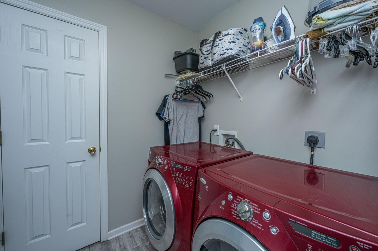 1932 High Meadow Street Photo 9