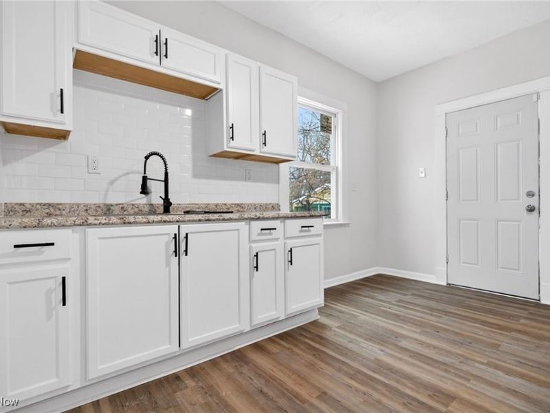 4273 E 128th Street, Cleveland, OH 44105 Photo 6