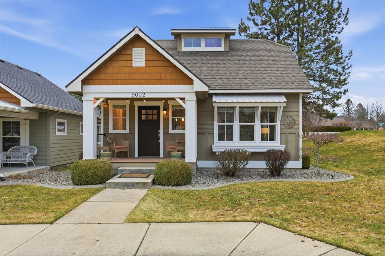9002 N Sundance Dr, Spokane, WA 99208 Main Photo