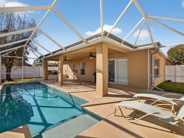 6141 NW Wild Cotton Way, Port St. Lucie, FL 34986