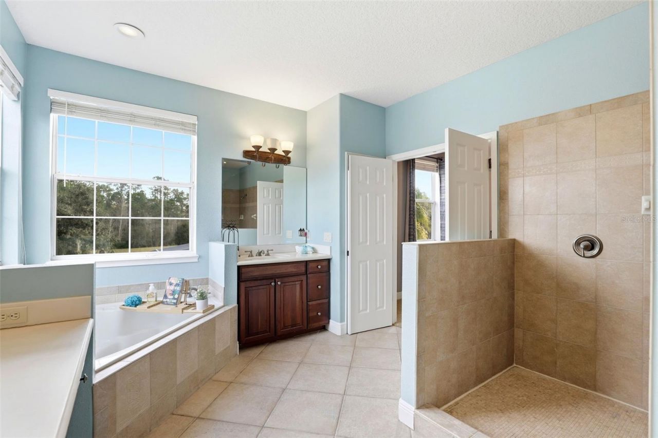 2479 Flowering Dogwood Drive, Orlando, FL 32828 Photo