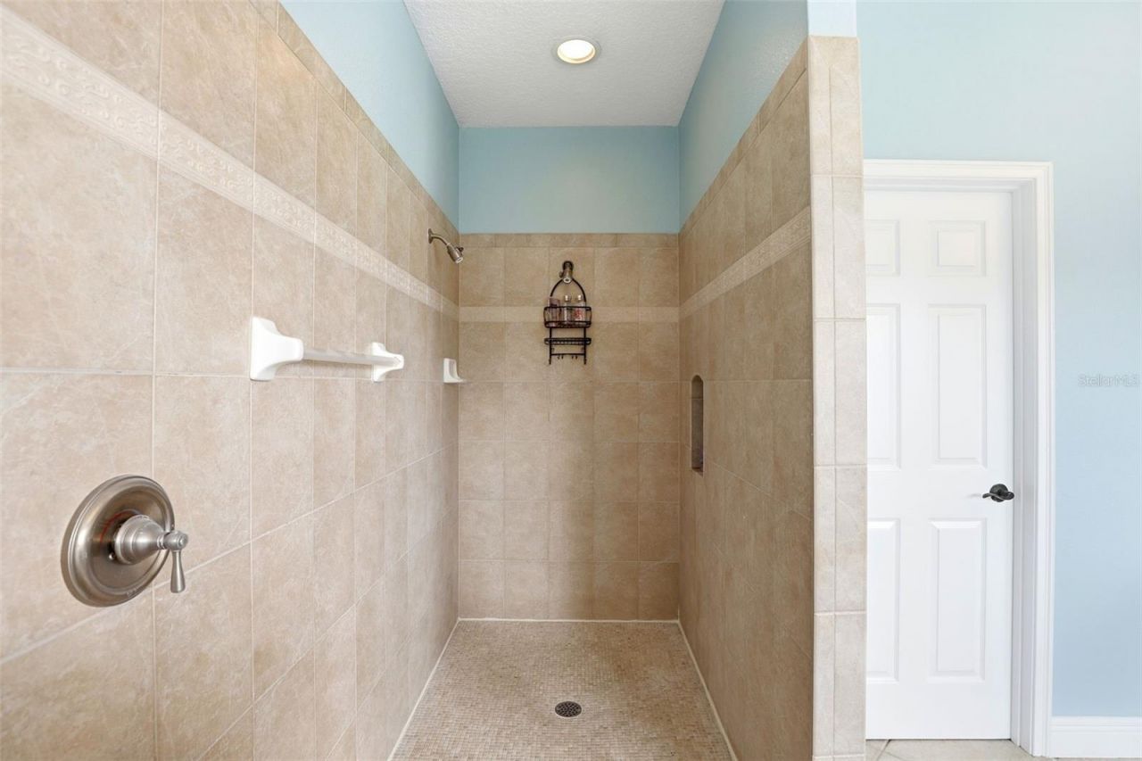 2479 Flowering Dogwood Drive, Orlando, FL 32828 Photo