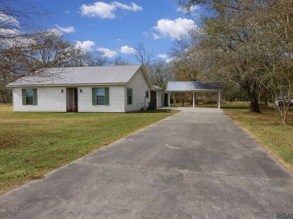 8144 Norwood St, Livonia, LA 70755