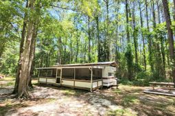 135 Knott Drive photo 4