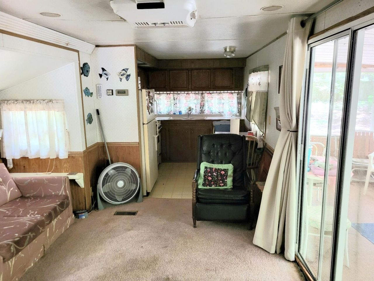 135 Knott Drive Photo 8