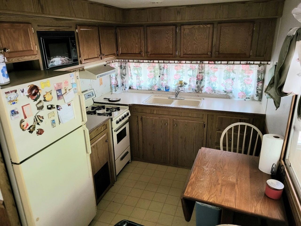 135 Knott Drive Photo 9