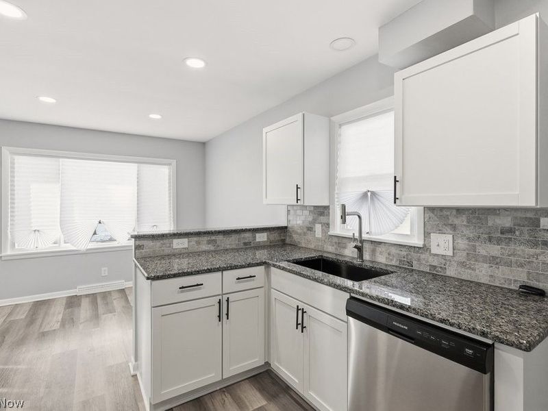 801 Triplett Boulevard, Akron, OH 44306 Photo 11