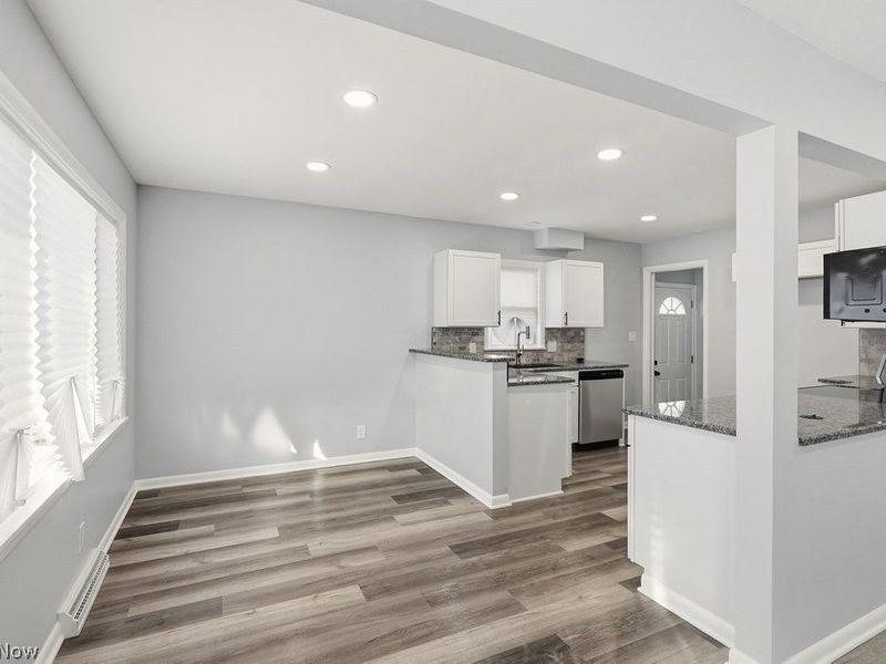 801 Triplett Boulevard, Akron, OH 44306 Photo 14